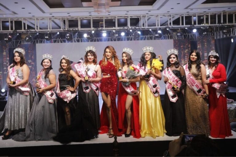 Persona Mrs. India 2021 Season 4 Grand Finale held In Mumbai By Trimakraj Entertainment