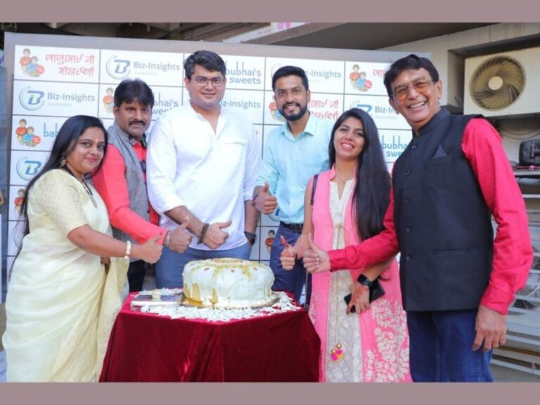 Babubhai Sweets From Surat Sets World Record For Biggest Ghari 15 Kg and Smallest Ghari 15 Gm