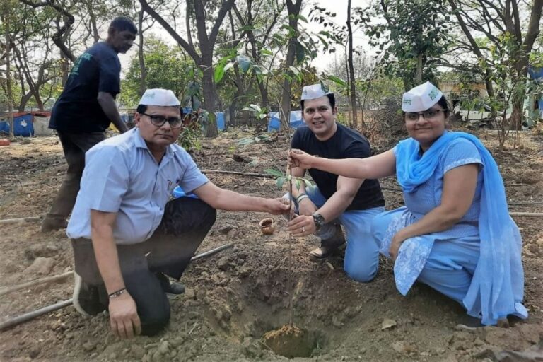 Greenman Viral Desai celebrates World Life Day at Sarthana Nature Park