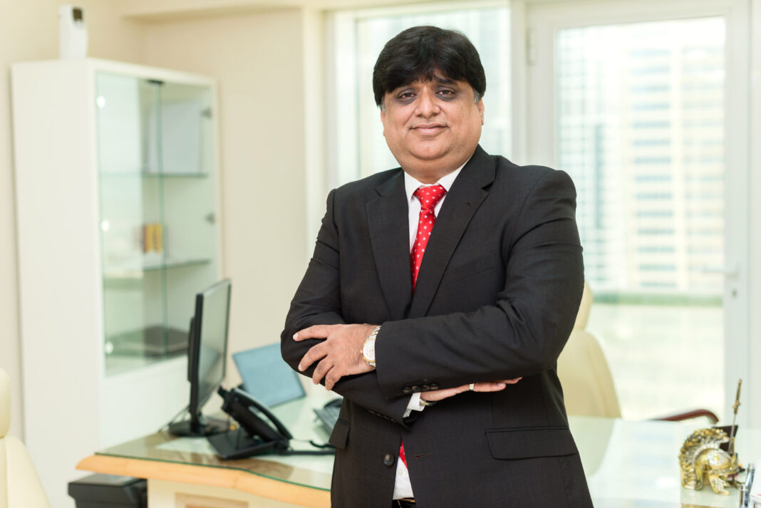 Case Study : Streamlining Construction Equipment Management with Centra Hub CRM