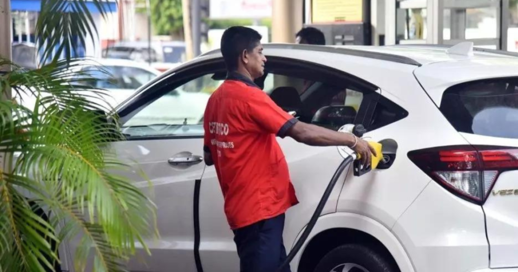 No tap or scan: Your car can pay for fuel directly