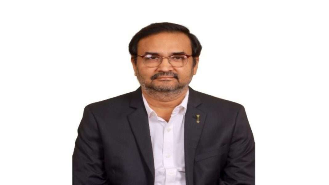 Putting an end to Smartphone Addiction: 8 Habits for Raising a Mindful Younger Generation